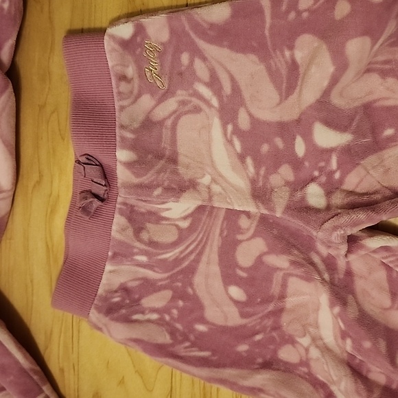 Juicy 2T zipup and pants - Picture 3 of 3